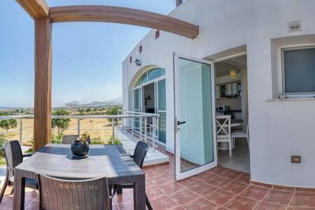 Joya Cyprus Mermaid Penthouse Apartment Agios Amvrosios  Exterior photo